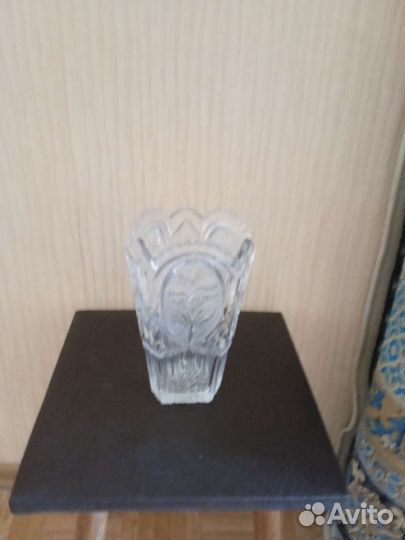 Хрустальная ваза