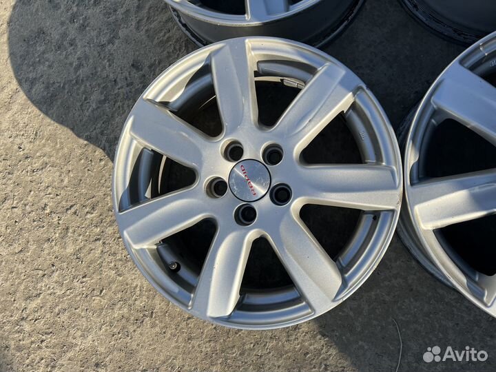 Стильные литые диски Polo Skoda Rapid 5x100 R15