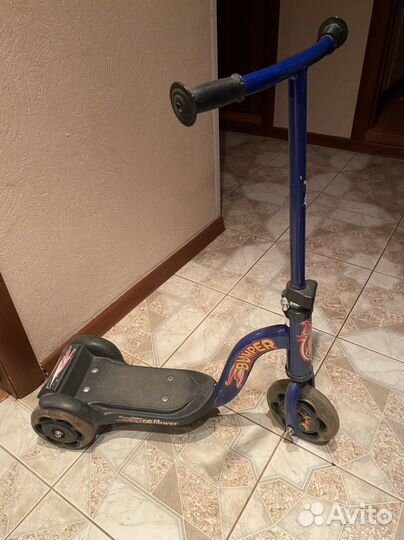 Самокат в хорошем состоянии 3х колесный