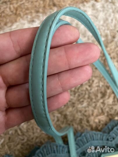 Женская одежда, обувь, аксессуары