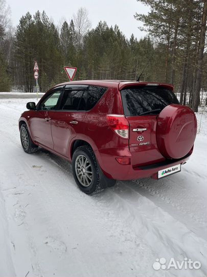 Toyota RAV4 2.0 AT, 2006, 187 000 км