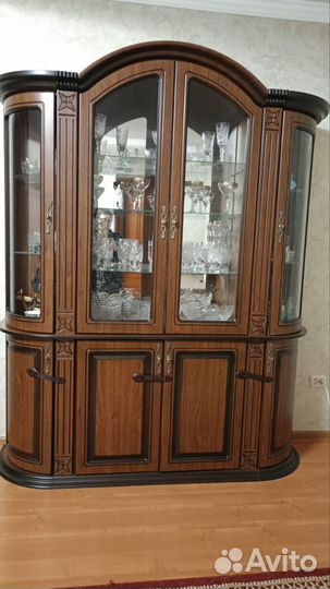 Буфеты и серванты новые