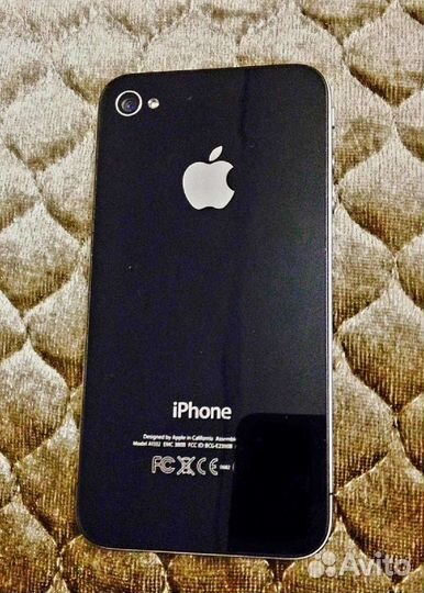 Мобильные телефоны iPhone 4