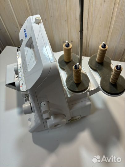 Оверлок juki mo 654de