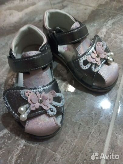 Сандалии для девочки