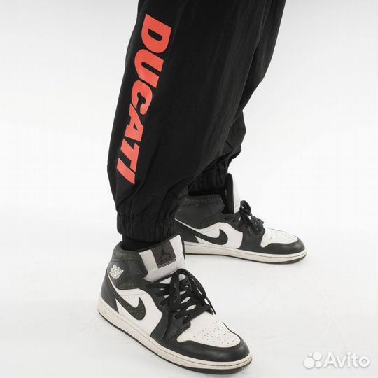 Спортивные штаны supreme x ducati черные