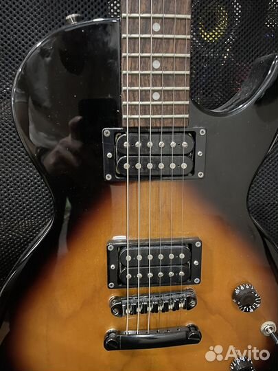 Электрогитара. Cort cr50. Гитара