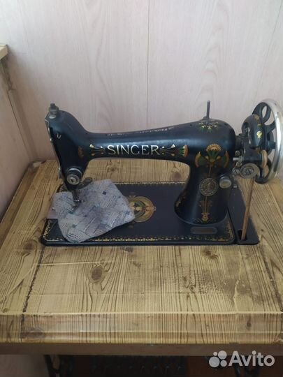 Швейная машина Singer