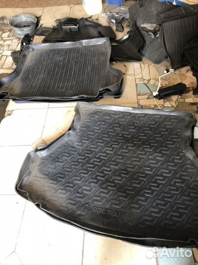 Коврики в багажник