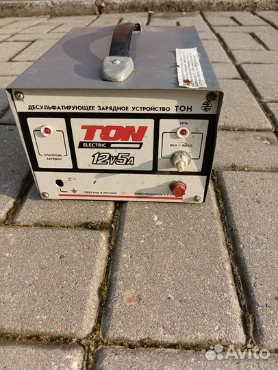 Десульфатирующее зарядное устройство тон