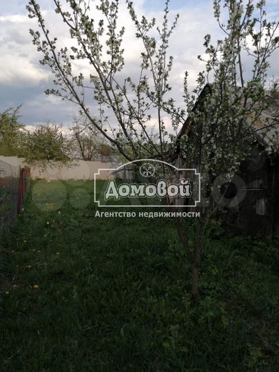 Дом 26 м² на участке 4 сот.