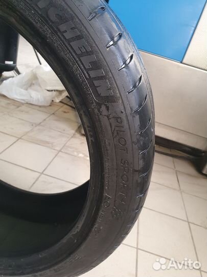 Michelin Pilot Sport 4 245/40 R18