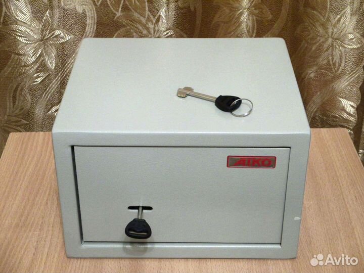 Сейф мебельный