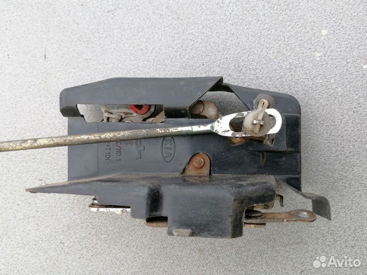 Замок двери передней правой для Kia RIO 2000-2005