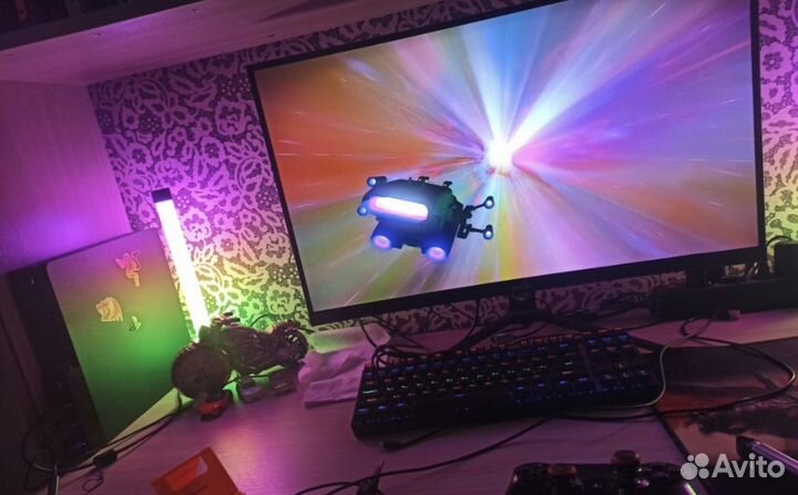 Умный светильник/ лампа c подсветкой RGB с wi-fi