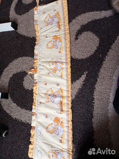 Бортик для детской кроватки