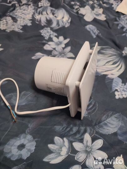 Вентилятор вытяжной D100