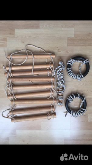 Пристенная шведская стенка