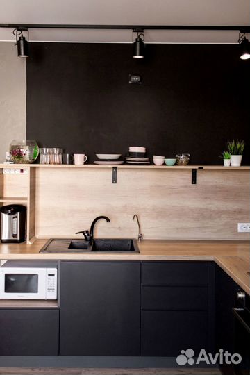 Кухня в новостройку с антресолями