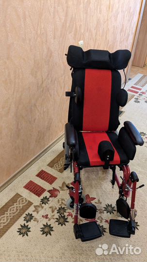 Детская инвалидная коляска комнатная