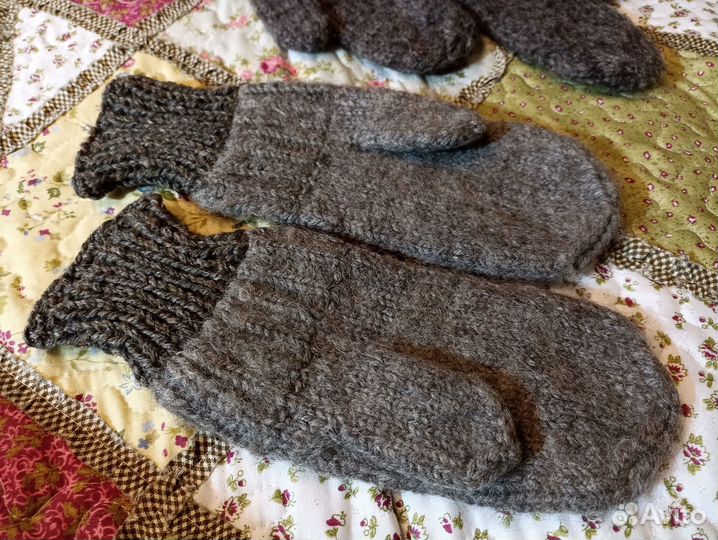 Шерстяные варежки, носки