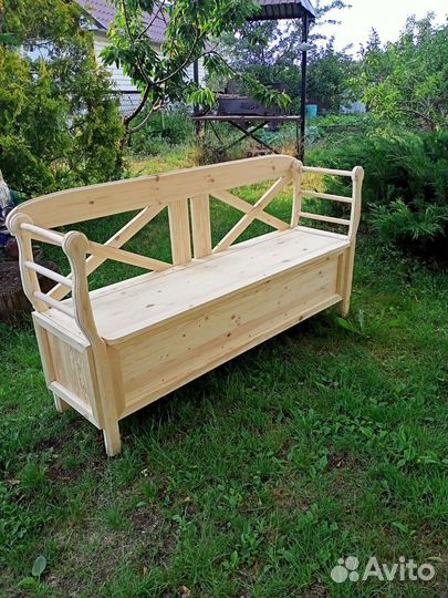 Скамья с ящечками из массива сосны