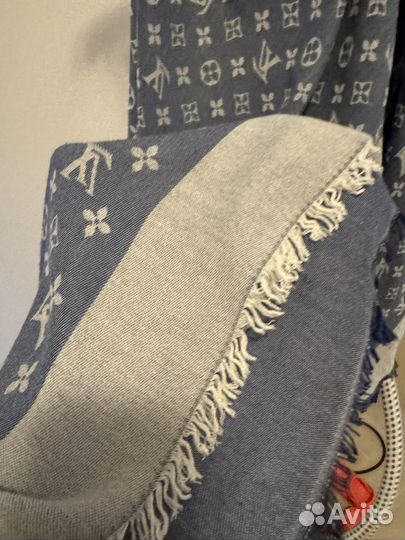 Louis Vuitton шаль