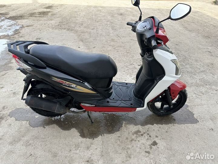 Скутер sym jet-4-125