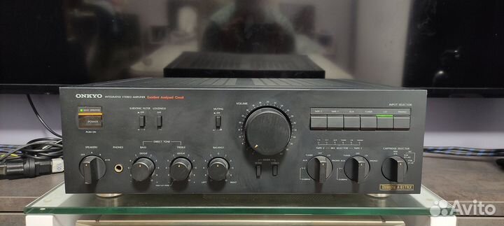Интегральный усилитель Onkyo Integra A-817RX