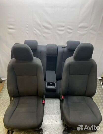 Сиденье комплект Toyota Camry V50 2011