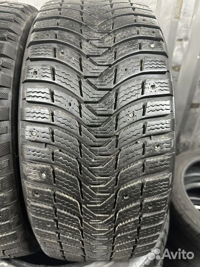 Michelin X-Ice North 3 235/45 R17 97T