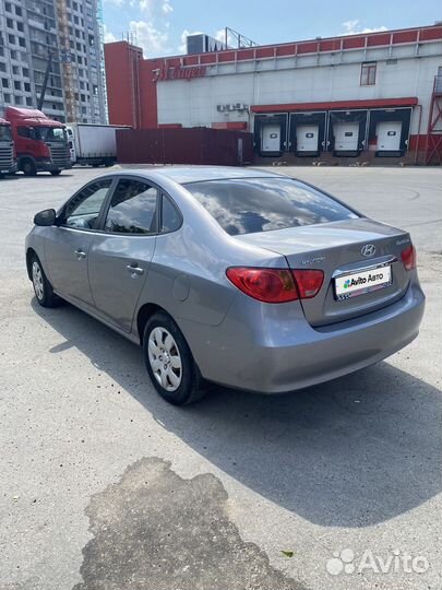 Hyundai Elantra 1.6 AT, 2011, 225 000 км