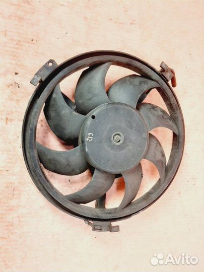 Вентилятор системы охлаждения Volkswagen Passat B5