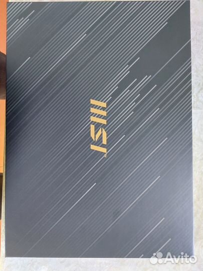 Ультрабук ноутбук MSI