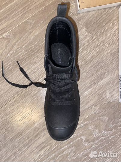 Резиновые ботинки