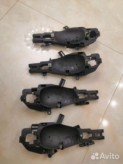 Кронштейн ручки двери бмв е70 е71 е72