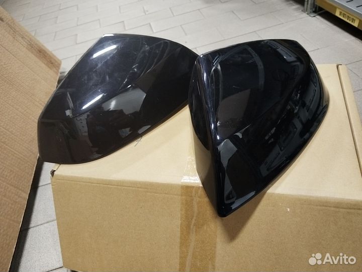 Крышка зеркала правая Q7 4M