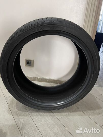 Bridgestone Potenza RE050A 225/40 R18 и 255/35 R18 88W