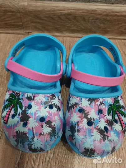 Сандали Crocs c7 размер 24