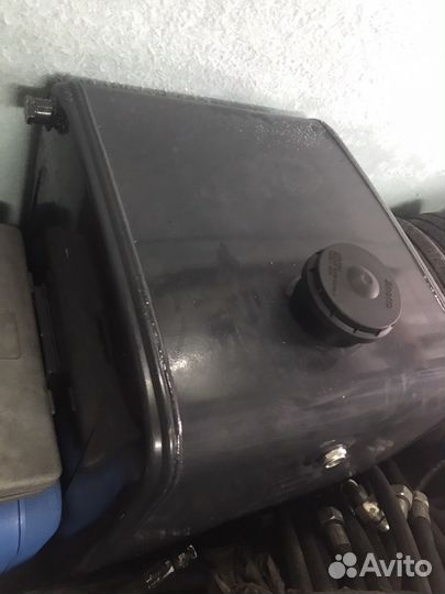 Бак масляный