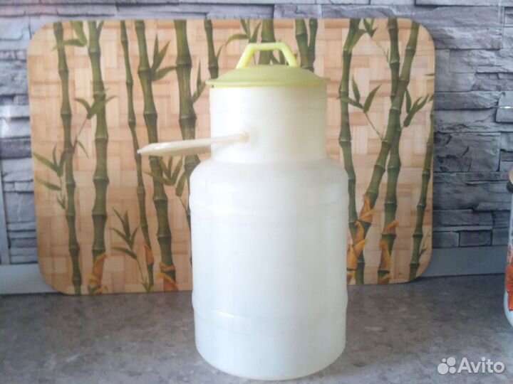 Бидон.Пластиковый бидон.С.С.С.Р