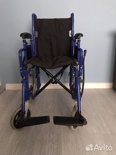Инвалидная коляска