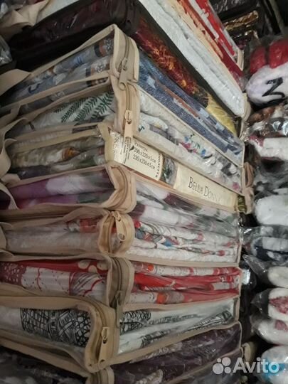 Покрывала и пледы новые