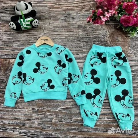 Детский костюм новый