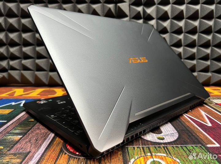 Asus Tuf Gaming GTX 1650 4Gb / Ryzen 5 3550H