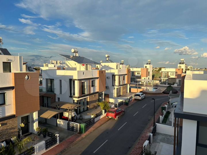 Дом 240 м² на участке 300 м² (Кипр)