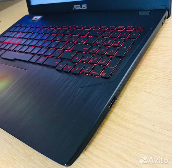 Игровой ноутбук Asus