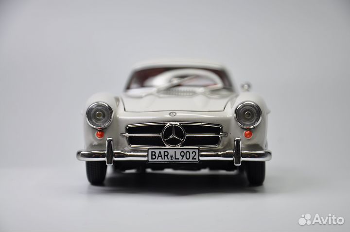 Модель авто Mercedes-Benz 300SL 1954 1:24 металл