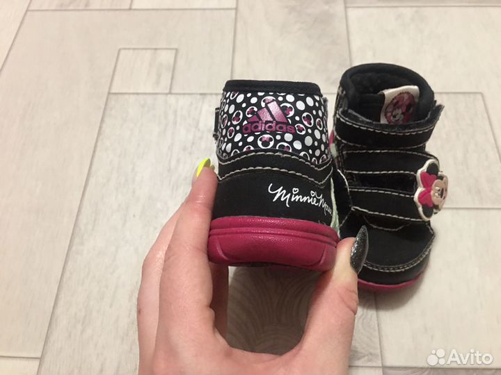 Ботинки для девочки