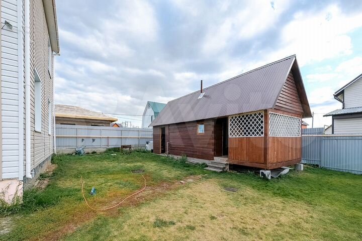 Коттедж 200 м² на участке 9 сот.